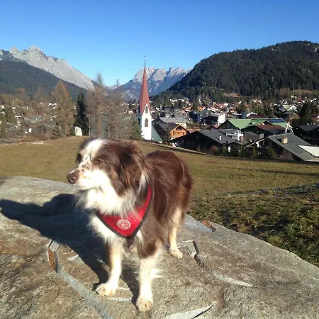 Lebensfreude Διαμέρισμα Mittenwald